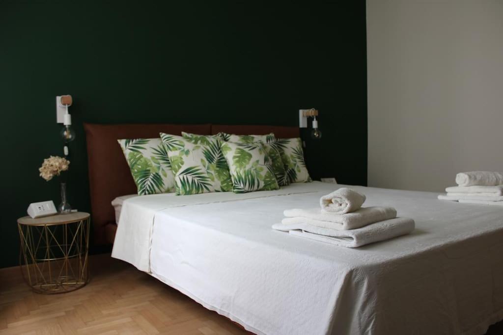 Casa Sivori Sul Di Garda Con Ampio Giardino Desenzano del Garda